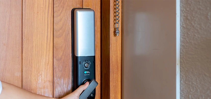 Home Security Electronic Locks Upgrades in Glen Avon, CA